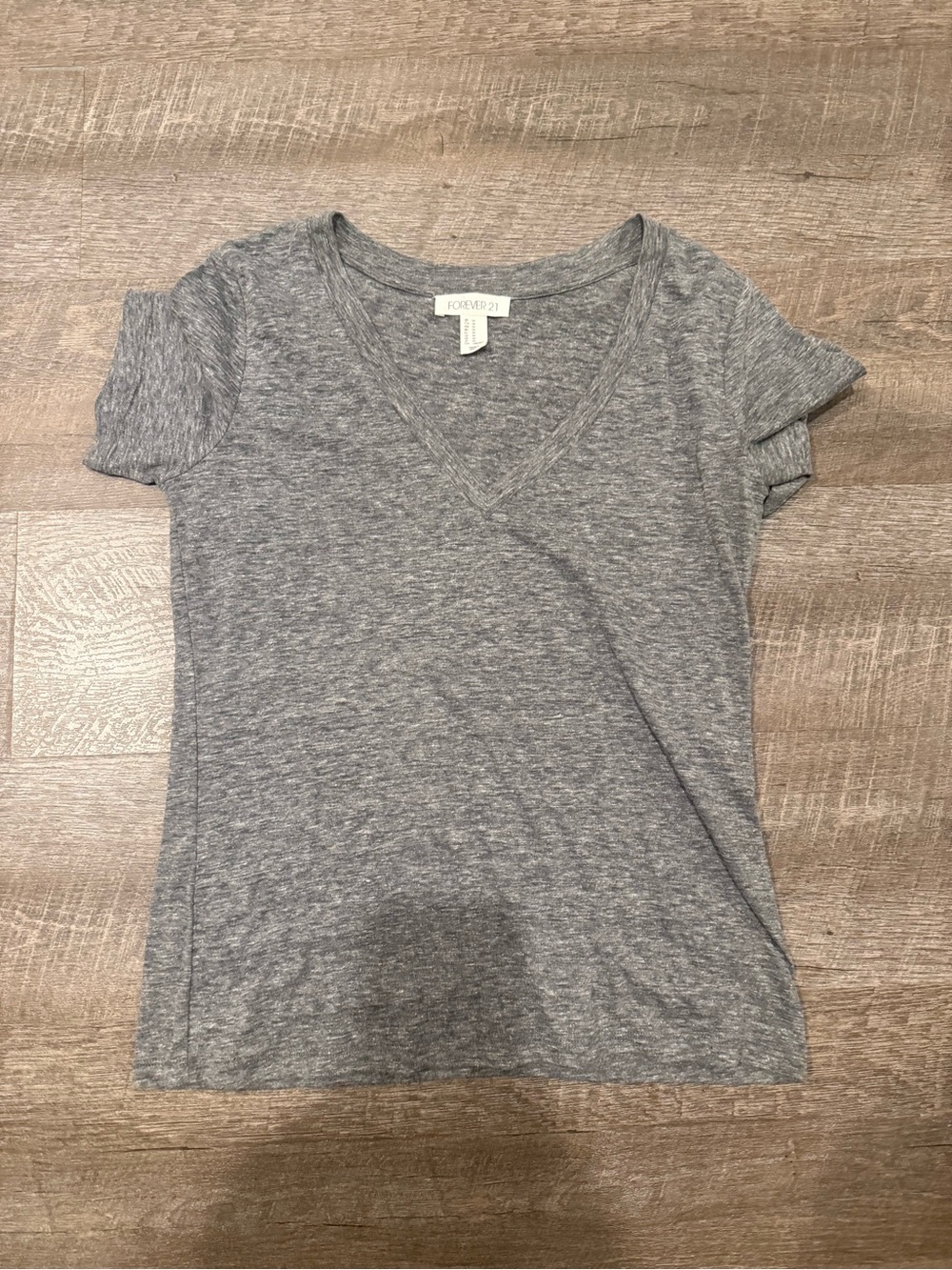 Forever 21 Gray Heather V-Neck Short Sleeve Tee. Size medium